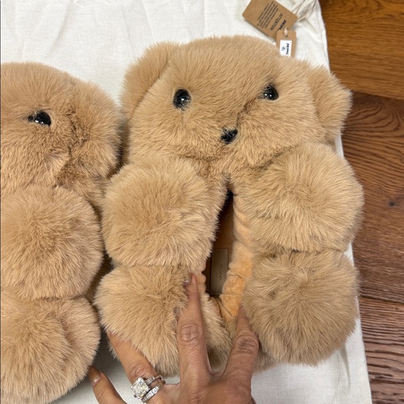 SKIMS Ivory Drawstring Pouch - Picture 7 of 9